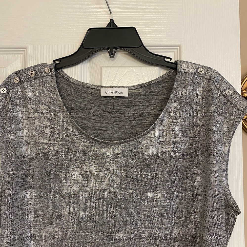 Women Tops
